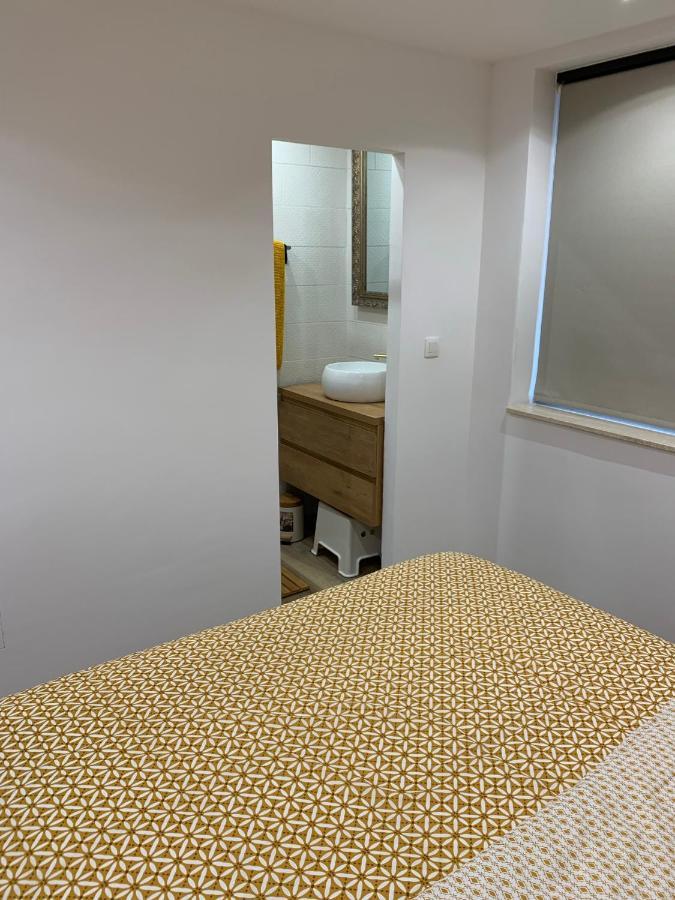 En Bord De - La Vie Boheme Apartment