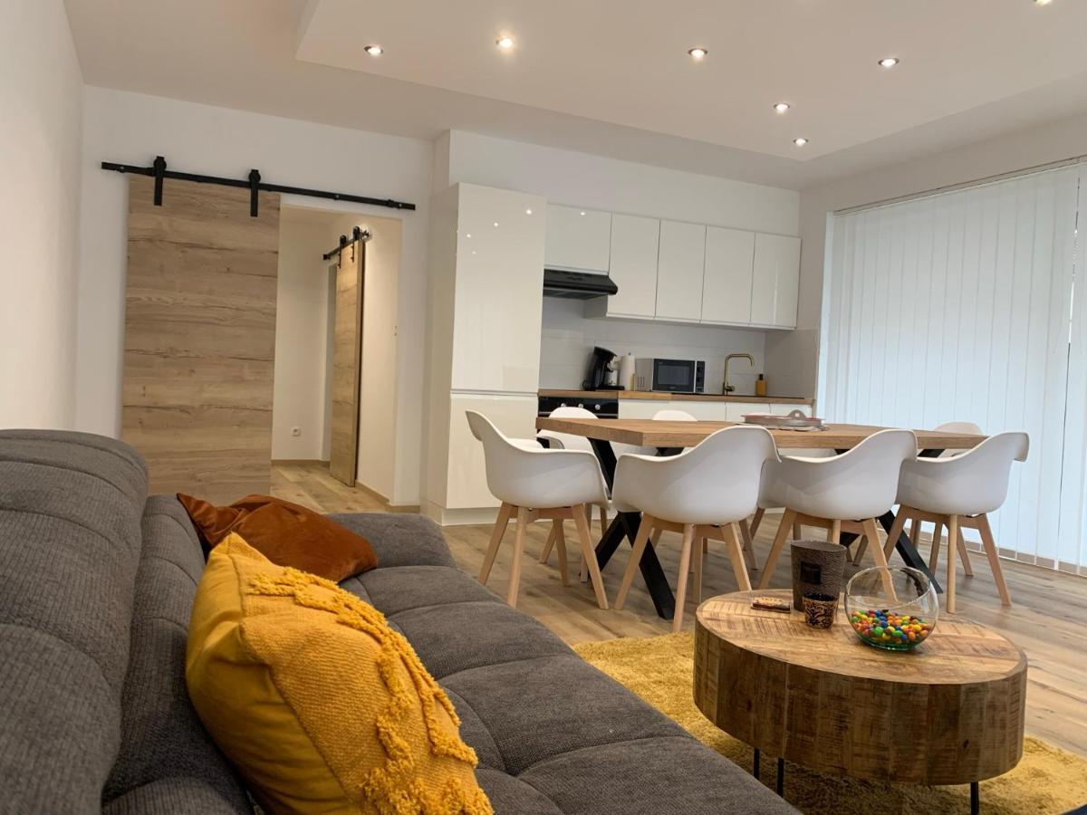 En Bord De - La Vie Boheme Apartment *